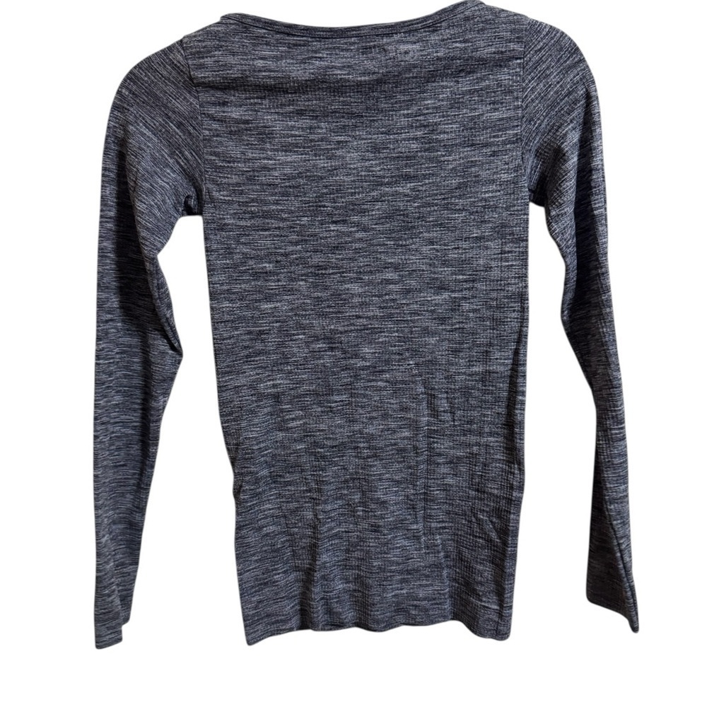 Athleta XS Gray Long Sleeve Performance Top Fitted Stretch Activewear - Picture 3 of 6
